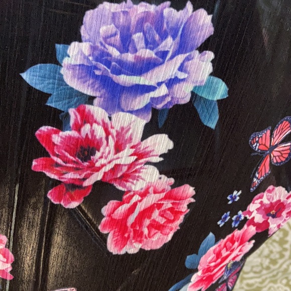 Torrid Sheer Black Floral Blouse Sz 2 - Picture 11 of 12